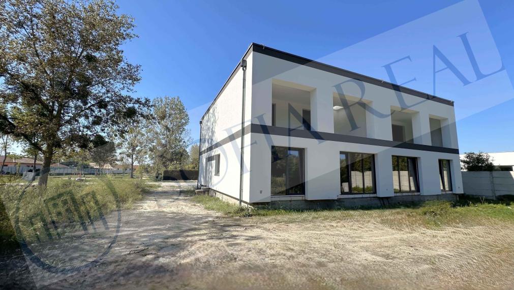 PREDAJ: priestranný 5-izbový rodinný dom; DOKONČENIE na kľúč; Dunajský Klátov - okr. Dunajská Streda