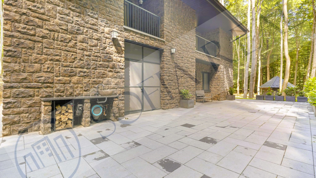 PREDAJ: moderná 5-izbová rekreačná chata / rodinná vila; Modra - Piesok