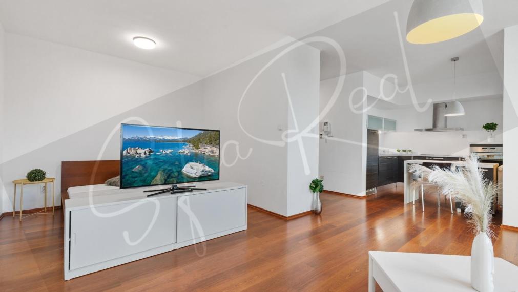 PRENAJATÉ: 1,5-izbová novostavba; začiatok Ružinova; Astrova ul.