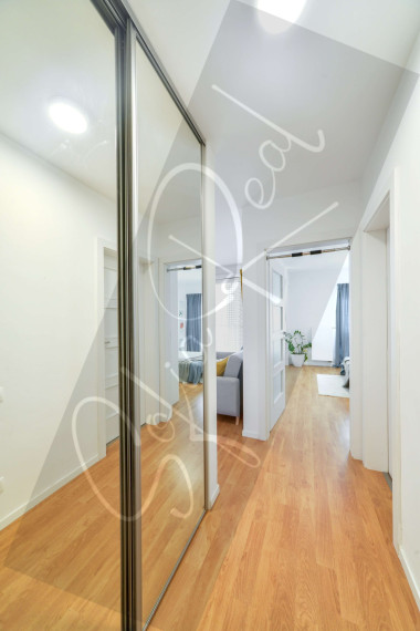 PRENAJATÉ: príjemný 2-izbový byt; parking; Pri Mýte - Nové Mesto