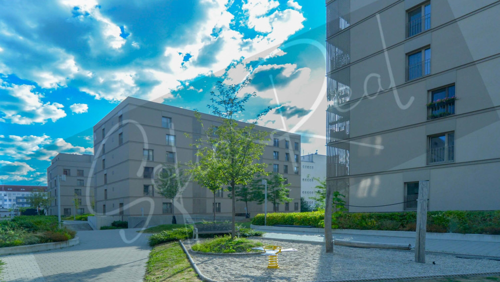 PRENAJATÉ: príjemný 2-izbový byt; parking; Pri Mýte - Nové Mesto