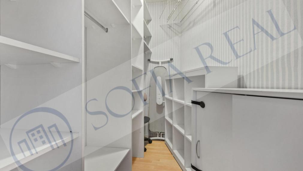 PREDAJ: priestranný 3-izbový byt; loggia; Majerníkova ul. - Karlova Ves