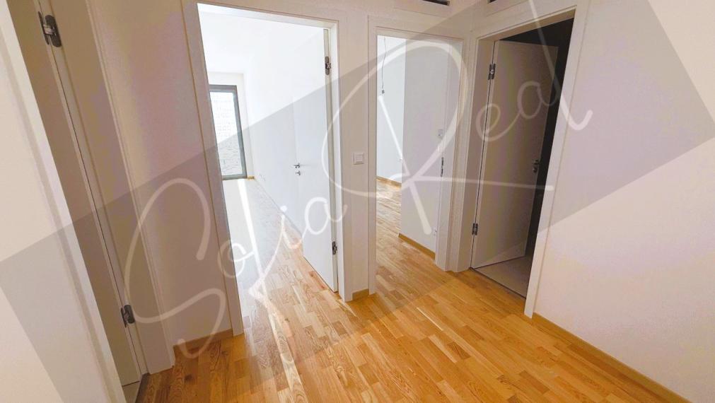 PREDAJ: 2-izbový apartmán; parkovanie; loggia; Staré Mesto - Bottova