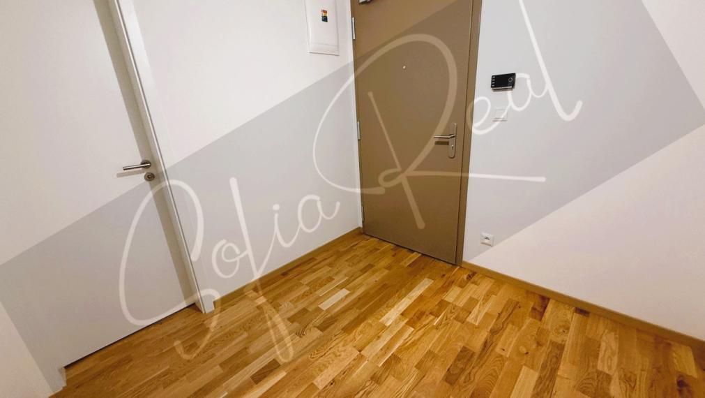 PREDAJ: 2-izbový apartmán; parkovanie; loggia; Staré Mesto - Bottova