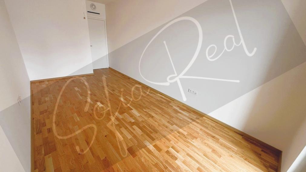 PREDAJ: 2-izbový apartmán; parkovanie; loggia; Staré Mesto - Bottova