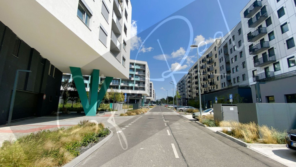 PRENÁJOM: 3-izbový byt v Ružinove; Hraničná ulica