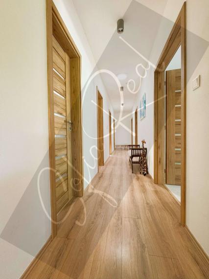 PRENAJATÉ: 4-izbový rodinný dom; parking; len 15 min. od BA; Ivanka pri Dunaji