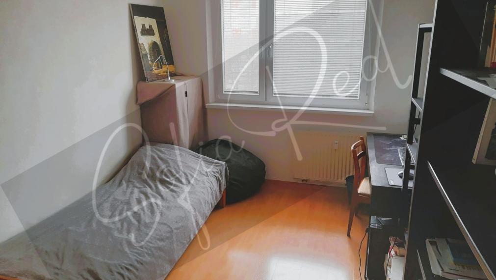 PREDAJ:  slnečný 3-izbový byt vo výbornej lokalite – Gercenova ulica, Bratislava – Petržalka