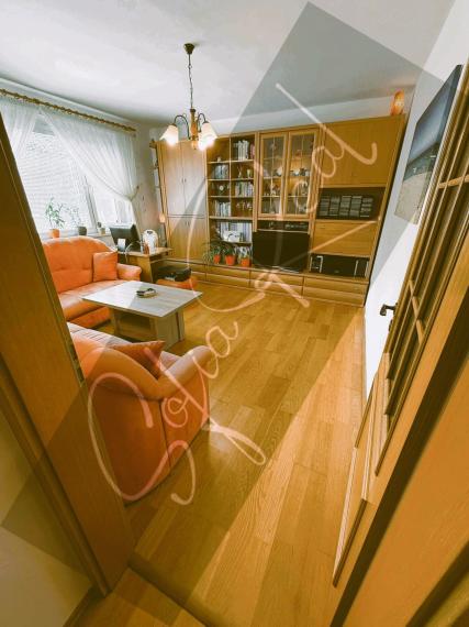 PREDAJ: zariadený 3-izbový byt; loggia; Petržalka - Háje