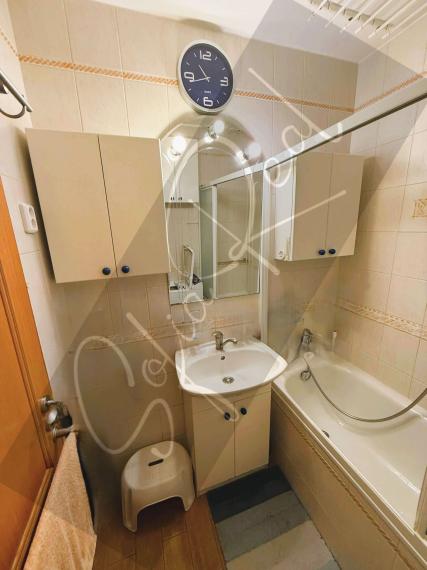 PREDAJ: zariadený 3-izbový byt; loggia; Petržalka - Háje