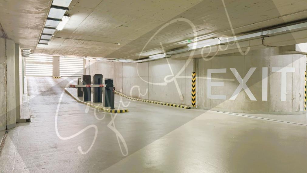 PREDAJ: garážové státie pre 2 autá; širšie centrum - Račianska ulica