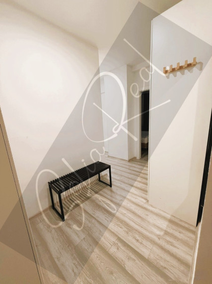 PRENÁJOM: priestranný 2-izbový byt; balkón; tichá lokalita; Rača