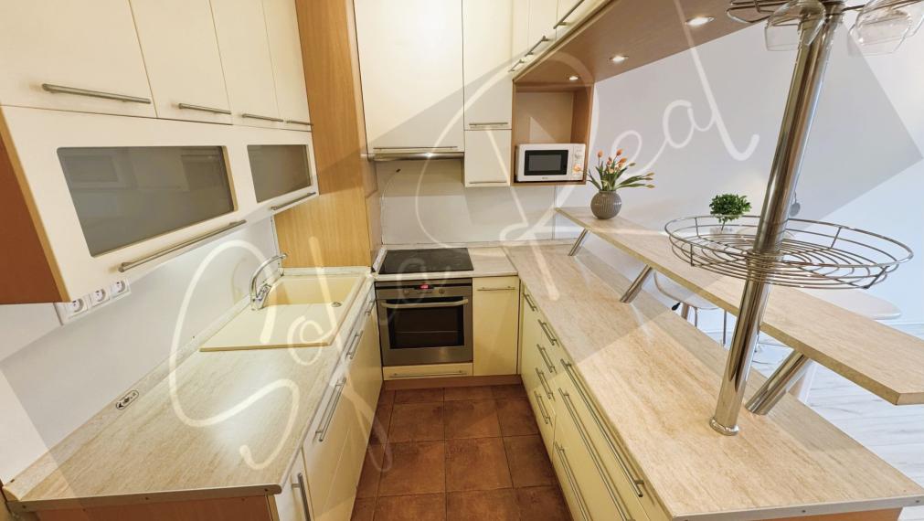 REZERVOVANÝ: svetlý 2-izbový byt; Stavbárska; Bratislava - Vrakuňa