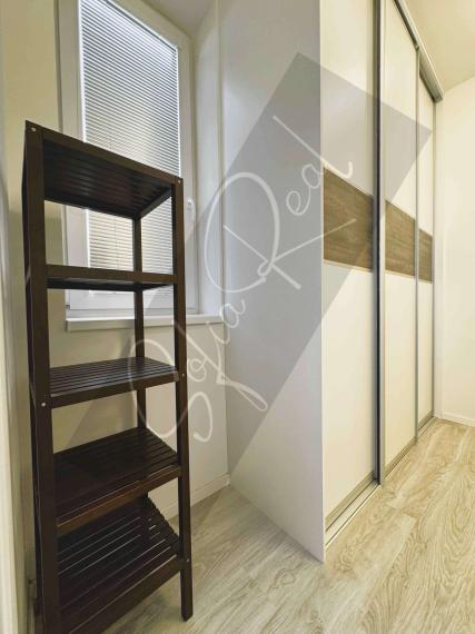 PREDAJ: moderný 1-izbový byt; loggia; parking; Miloslavov