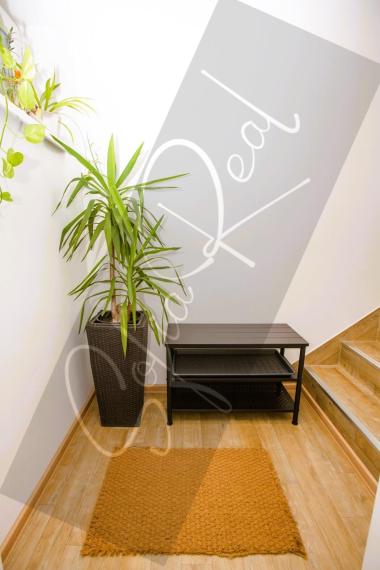 PRENÁJOM: svetlý byt (2x spálňa); parking v cene; Krasňany