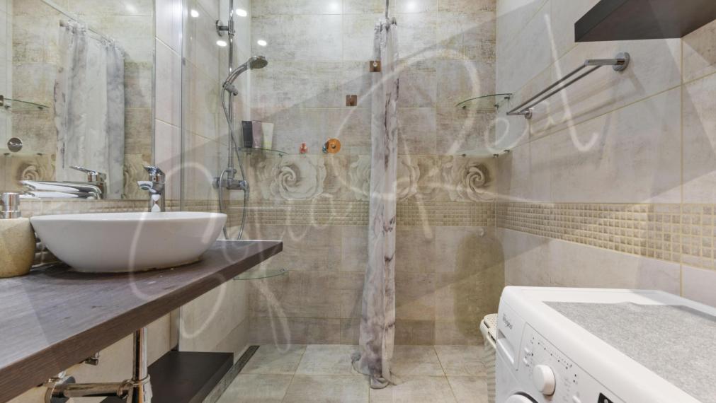 PRENÁJOM: zrekonštruovaný 3-izbový byt; samostatné izby; Petržalka - Znievska ul.