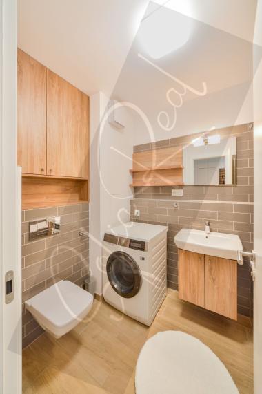 PRENÁJOM: moderná a štýlová 2-izbová novostavba; parking; Račianska ulica (Nové Mesto)