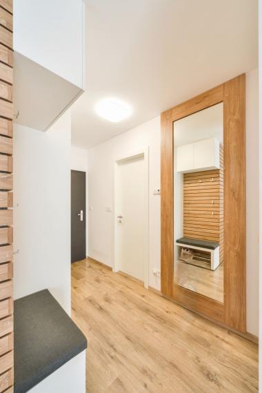 PRENÁJOM: moderná a štýlová 2-izbová novostavba; parking; Račianska ulica (Nové Mesto)