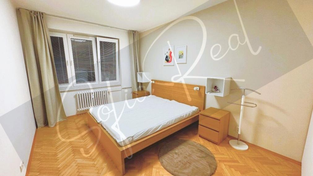 PRENÁJOM: zariadený 4-izbový byt; samostatné izby; Ružinov