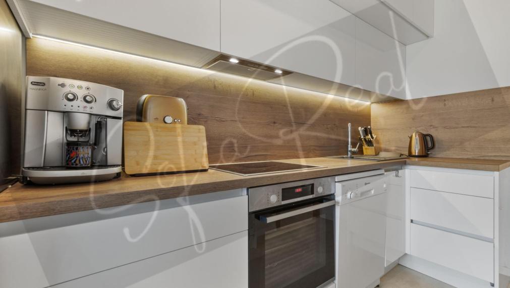 PRENÁJOM: svetlý 3-izbový byt; samostatné izby; Petržalka - Znievska ul.