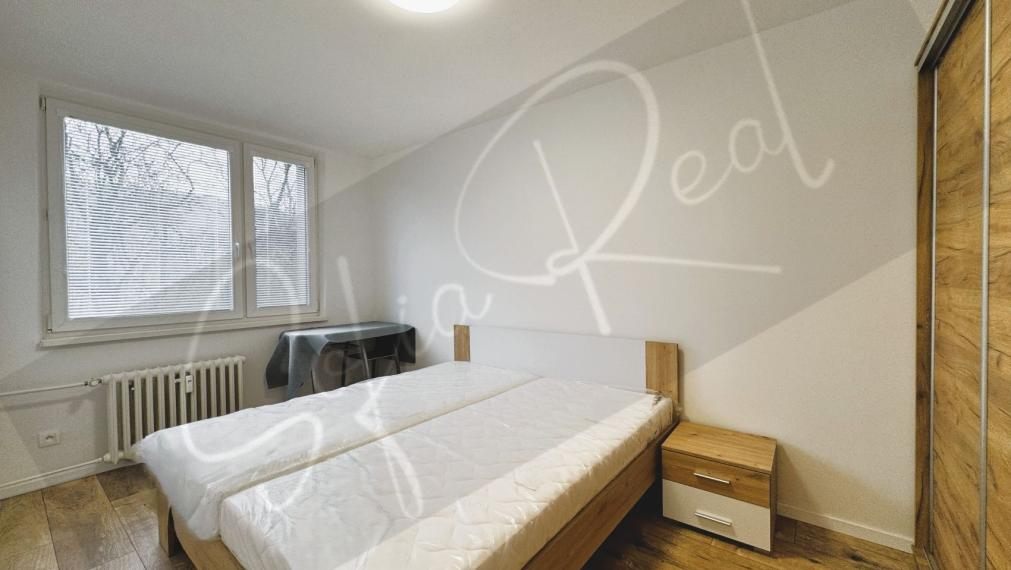 PRENÁJOM - VOĽNÝ: zrekonštruovaný 2-izbový byt; loggia; Karlova Ves