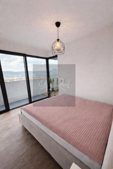 PREDAJ: 1-izbový apartmán; loggia; výhľad na mesto – Tehelné pole, Bajkalská