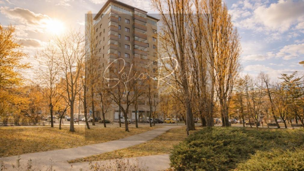 PRENÁJOM: vzdušný 4i byt 125 m² + garáž + 2 loggie | Ružinov | Astrová ul.