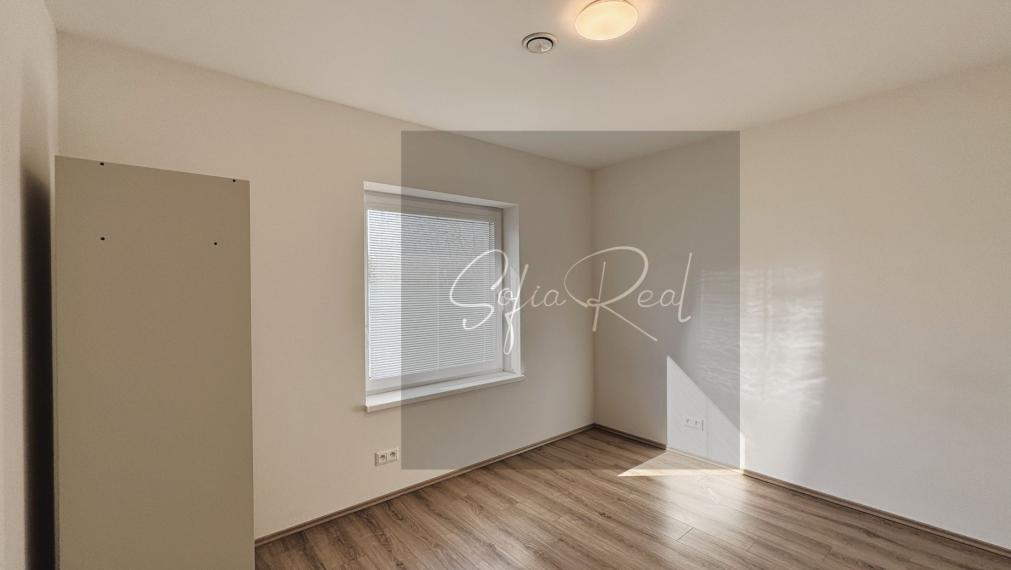 PRENÁJOM: 4-izbový dom s terasou a predzáhradkou | 15 min. od Bratislavy | Parkovanie