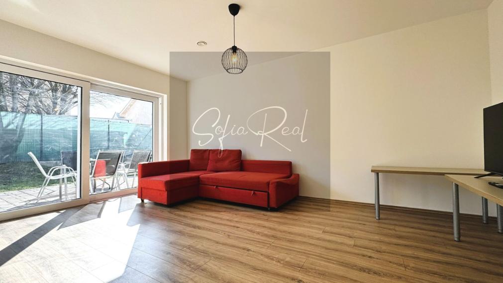 PRENÁJOM: 4-izbový dom s terasou a predzáhradkou | 15 min. od Bratislavy | Parkovanie