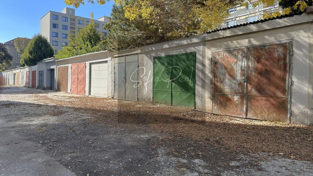 PREDAJ: murovaná garáž pri Košickej ul. | Nivy - Ružinov