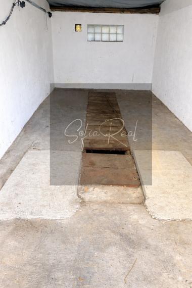 PREDAJ: murovaná garáž pri Košickej ul. | Nivy - Ružinov