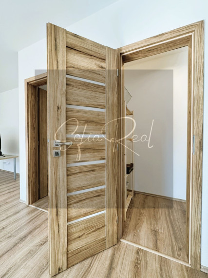 PRENÁJOM: 4-izbový dom s predzáhradkou | 3x PARKOVANIE | 15 min. od Bratislavy