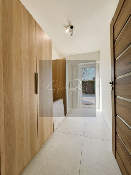 PRENÁJOM: 4-izbový dom s predzáhradkou | 3x PARKOVANIE | 15 min. od Bratislavy