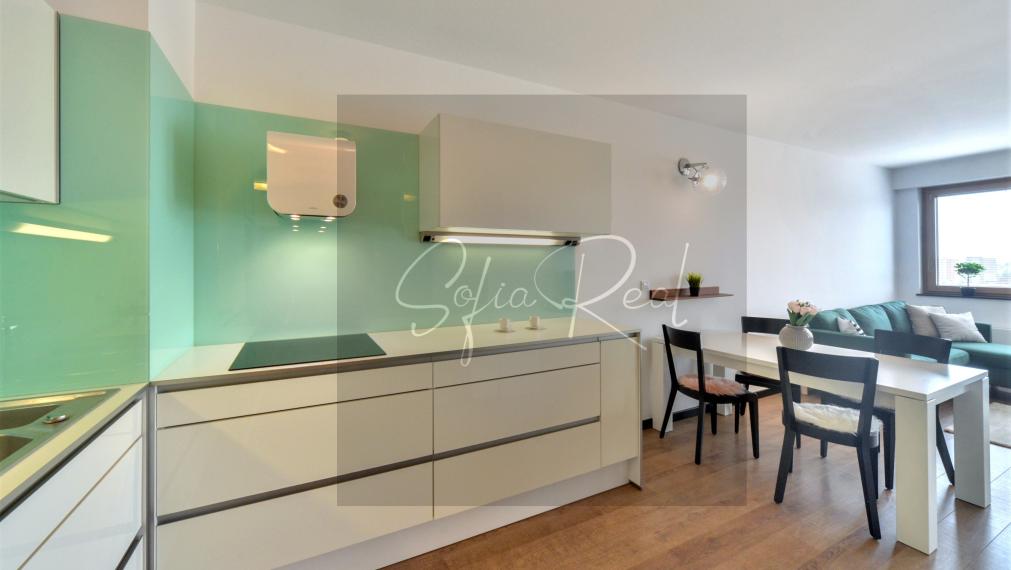 PRENAJOM: veľkorysý 2-izbový byt | parkovanie | pri Ľudovom námestí - Nové Mesto