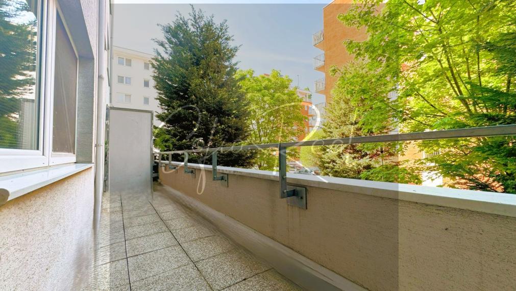 PRENÁJOM: priestranný 2-izbový byt | tichá časť | Ružinov – pri OC Avion