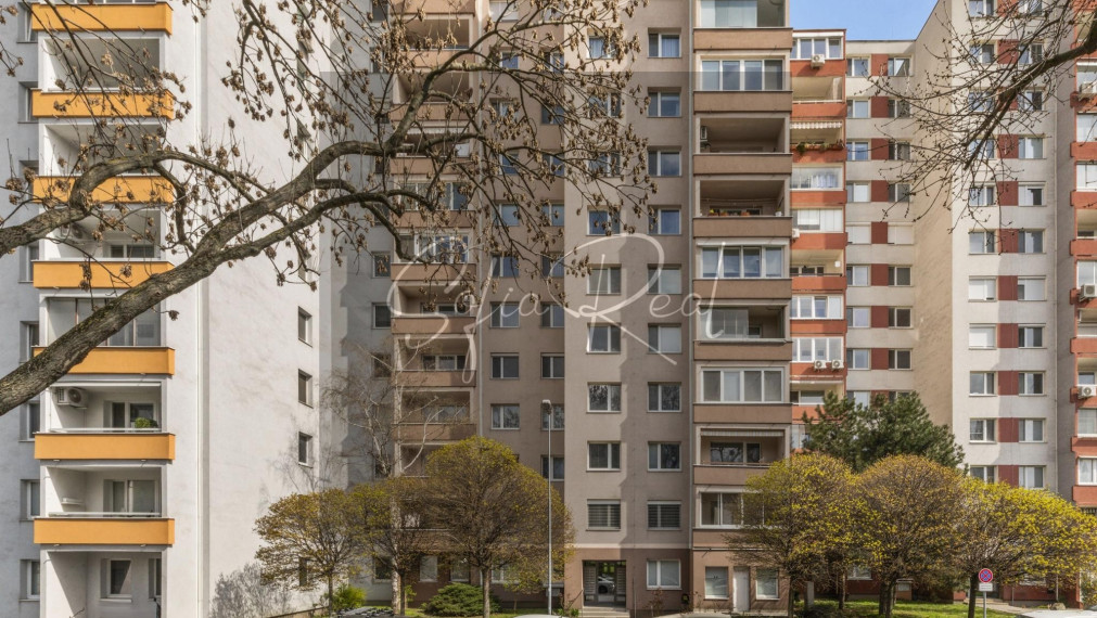 PREDAJ: 3i byt + loggia | výborná lokalita | Ružinov - Nivy