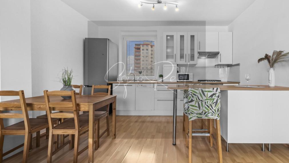 PREDAJ: 3i byt + loggia | kvalitná lokalita Ružinova - Nivy