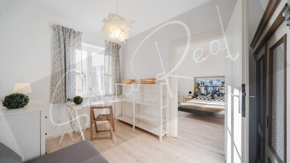 PRENÁJOM: 4-izbový rodinný dom so záhradkou pri Ľudovom námestí - Nové Mesto