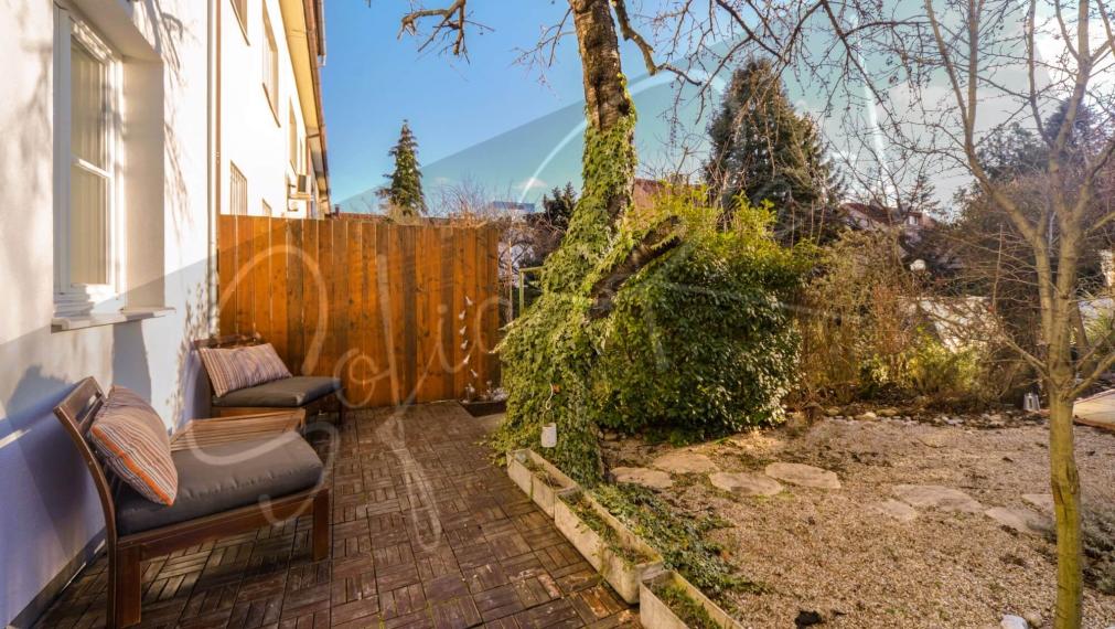 PRENÁJOM: 4-izbový rodinný dom so záhradkou pri Ľudovom námestí - Nové Mesto