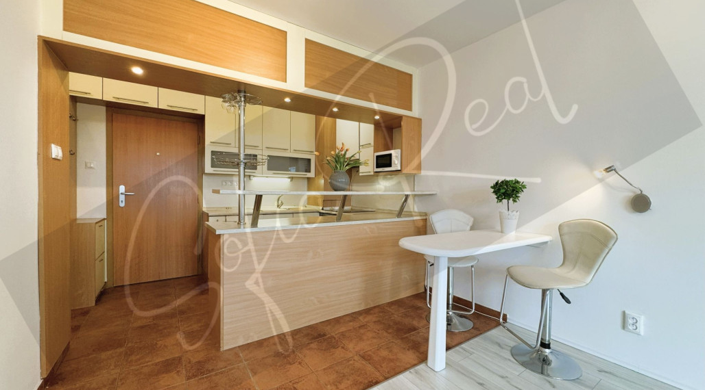 REZERVOVANÝ: svetlý 2-izbový byt; Stavbárska; Bratislava - Vrakuňa