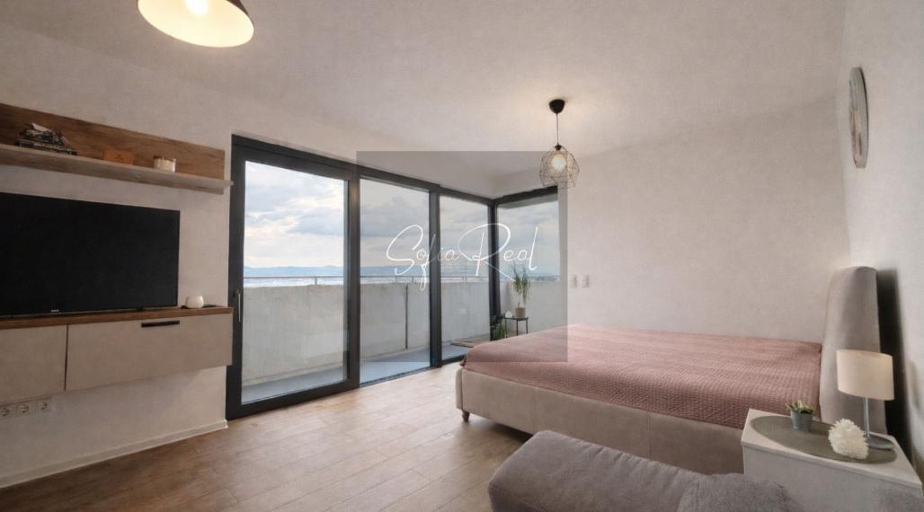 PREDAJ: 1-izbový apartmán; loggia; výhľad na mesto – Tehelné pole, Bajkalská