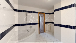 PRENÁJOM: priestranný 3i byt | parkovanie | Rača, Bratislava - fotografia 11