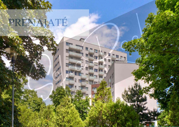 PRENAJATÉ: priestranný 2-izbový byt; parking; balkón; Hálkova - Nové Mesto