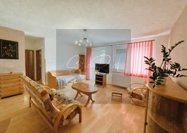 PRENÁJOM: priestranný 2-izbový byt; 2x loggia; Karlova Ves