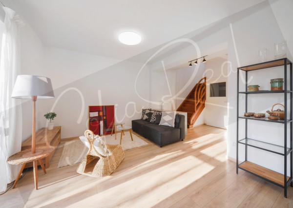 PRENÁJOM: 4-izbový rodinný dom so záhradkou pri Ľudovom námestí - Nové Mesto