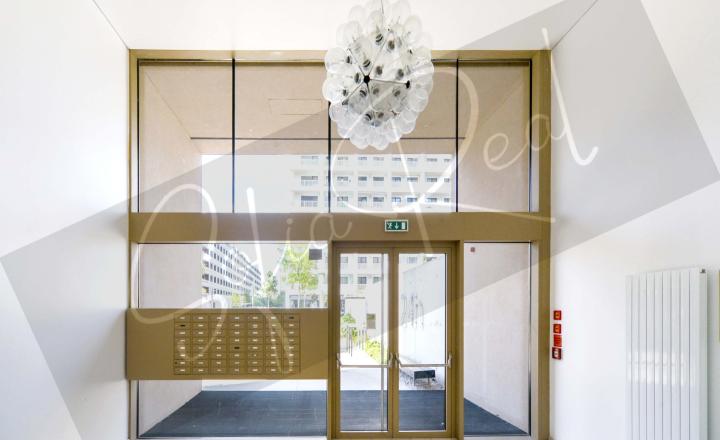PRENAJATÉ: príjemný 2-izbový byt; parking; Pri Mýte - Nové Mesto - fotografia 12