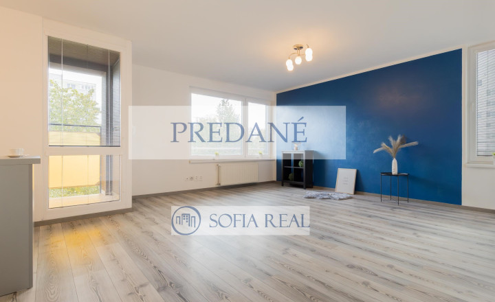 PREDANÉ: priestranný 2-izbový byt; parkovanie; loggia; Podunajské Biskupice - Vrakunská ul.
