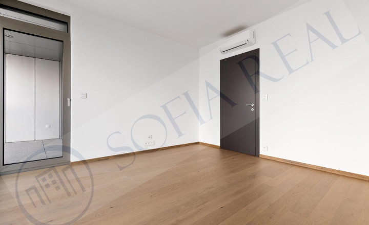PREDAJ - EUROVEA TOWER: 2-izbový apartmán; parkovanie; loggia; Staré Mesto - fotografia 5