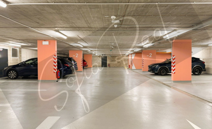 PREDAJ: garážové státie pre 2 autá; širšie centrum - Račianska ulica - fotografia 2