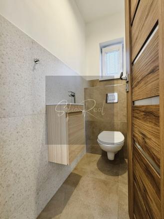 PRENÁJOM: 4-izbový dom s predzáhradkou | 3x PARKOVANIE | 15 min. od Bratislavy - fotografia 16